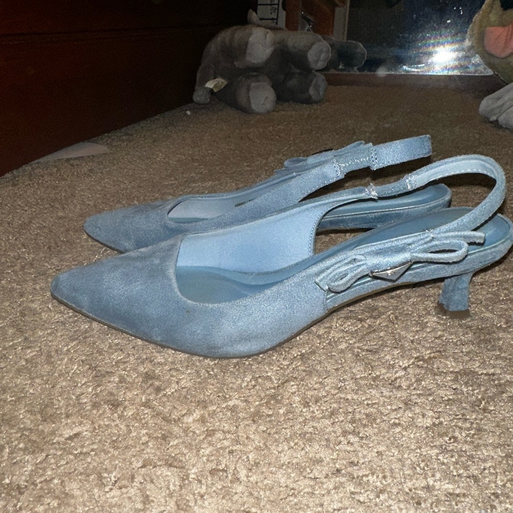 Anne Klein Blue Suede Slingback Heels